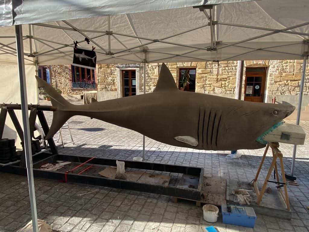 Structure animatronic en atelier